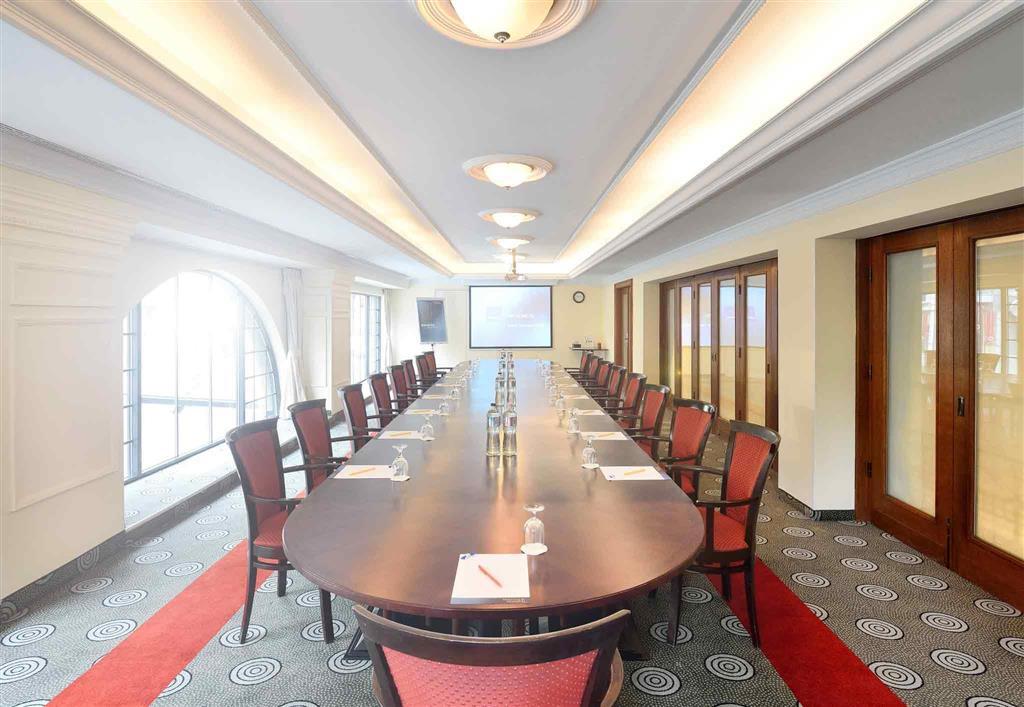 Hotel Moevenpick Centre