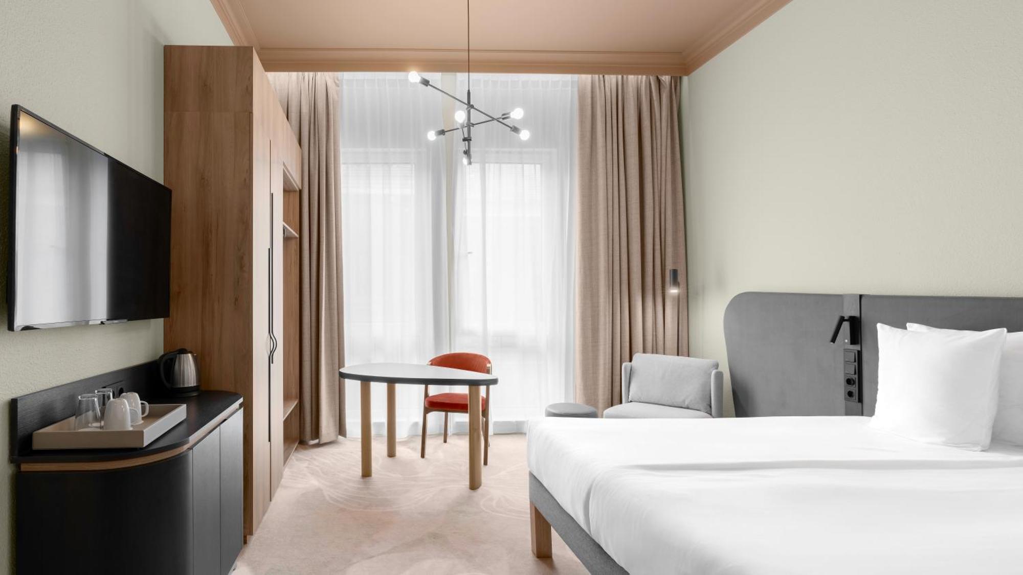 Moevenpick Centre Hotel 4*